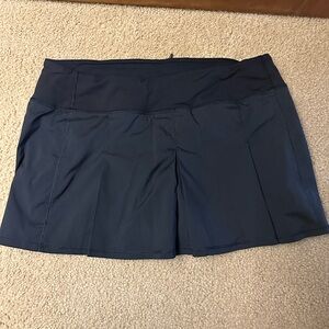 Lululemon Black Skort (never worn) - Size 10